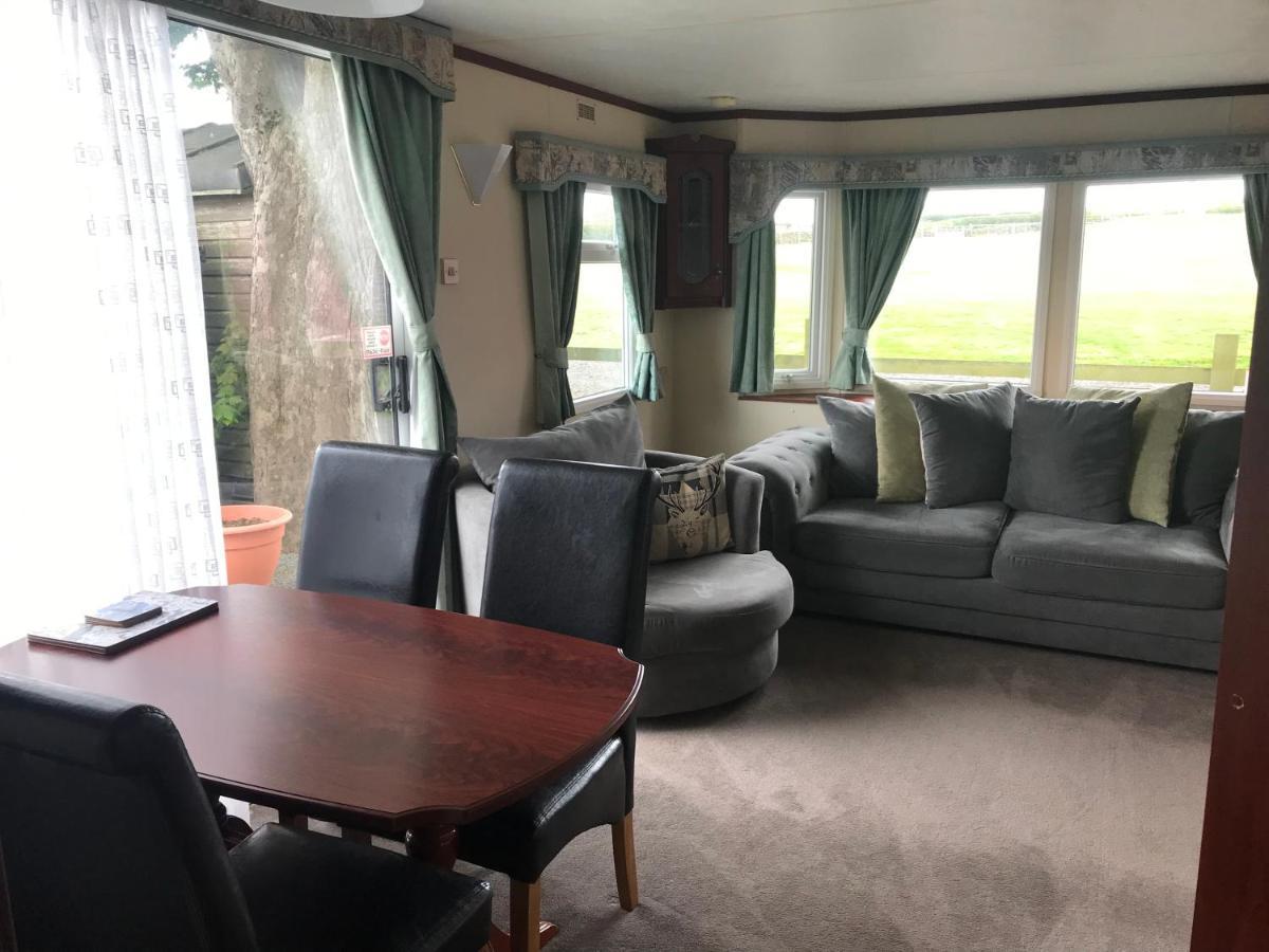 The Fox Inn, Roxby, Static Caravan Exteriör bild